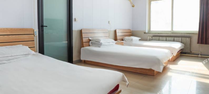 隆源军政招待所图片