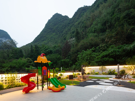 花筑·枕山栖宿(阳朔兴坪古镇二十元人民币背景景区店)