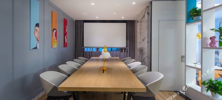 白玉兰酒店(十堰五堰步行街店)图片