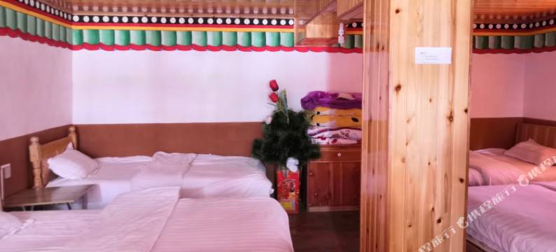 道孚八美三姐妹客栈图片