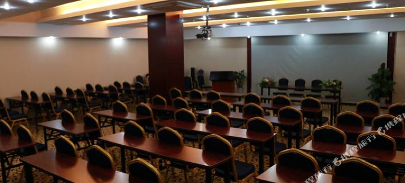 雅园酒店(铜陵天井湖公园长江中路步行街店)图片