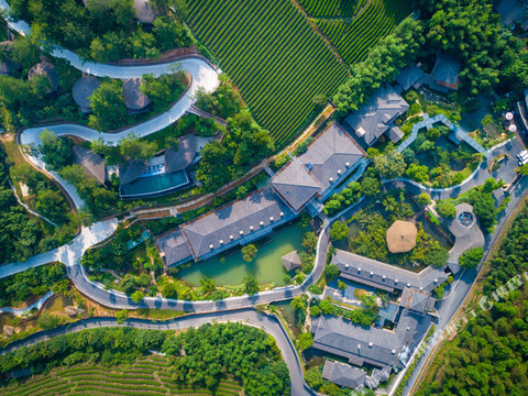 安吉·君澜老庄山居汤泉度假酒店