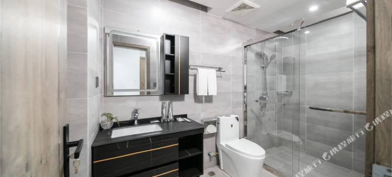 隐山民宿(龙王山漂流店)图片