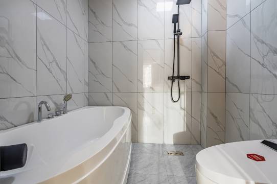 卓奇影视智慧酒店(昆明世纪城珥季路地铁站店)