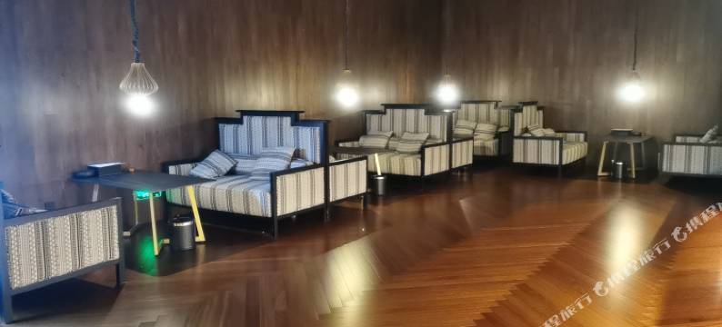 沧州锦上添花假日酒店图片