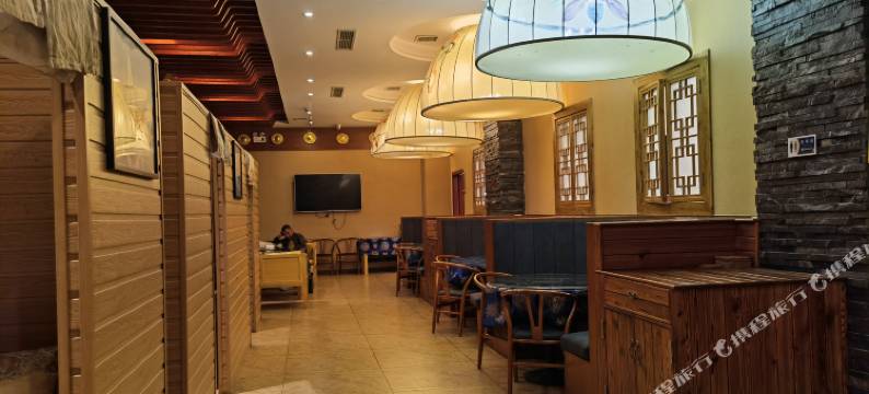 康定色格迪米酒店图片