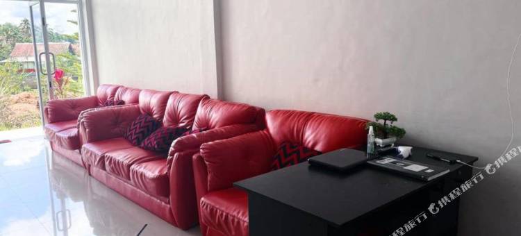 梅斯特罗托拉贾旅馆(Wisma Maestro Toraja Mitra RedDoorz)图片