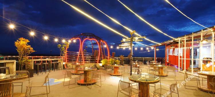 普瑞佩塔纳酒店(Puri Perdana Hotel)图片