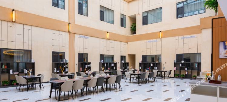 白玉兰酒店(巨鹿喜德来商业广场店)图片