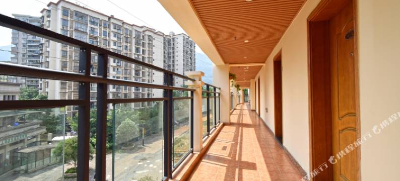 莱雅精品酒店(西南大学状元碑地铁站店)图片