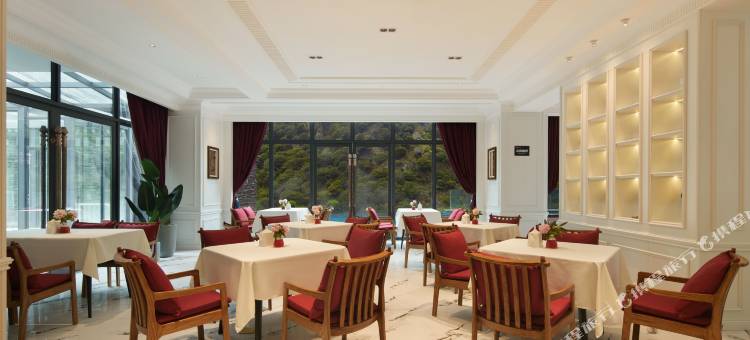 稻城亚丁花间岭·杜鹃谷温泉酒店图片