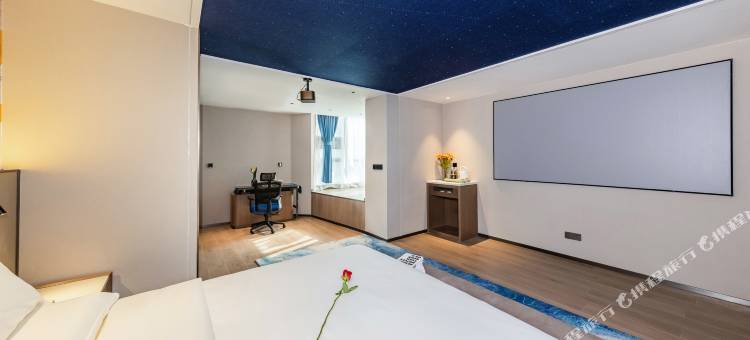 景岸逸林酒店(临沧佤山凤城高铁站店)图片