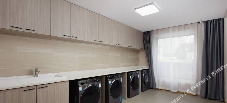 丰源世纪酒店(西昌月亮湖湿地公园沃尔玛时代广场店)图片