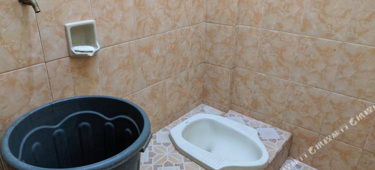 Hotel O Wisma Aluh AmbakNearPantai Batu Lima Asbullah Tmbngn图片