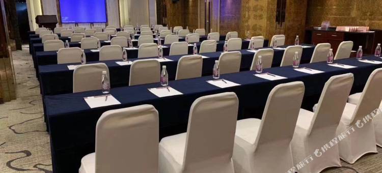 雲中宿空中江景民宿(泼水广场店)图片