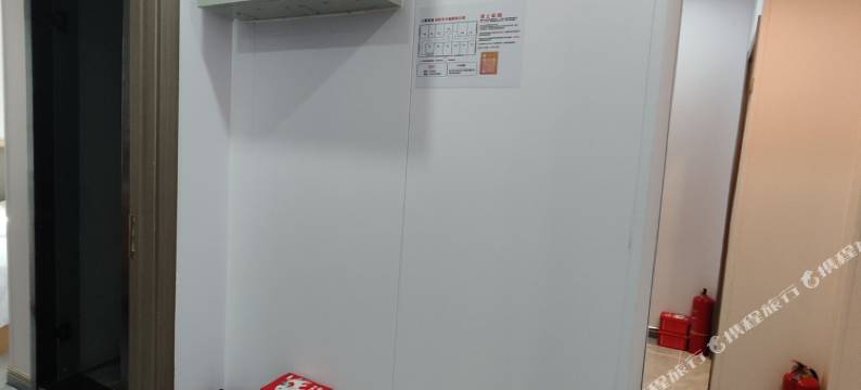 七彩宾馆(北京南站石榴庄地铁站店)图片