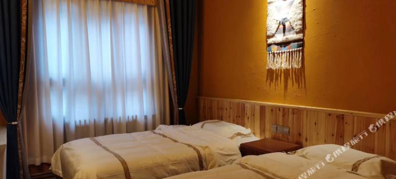 夏河红石国际青旅(拉卜楞寺店)图片