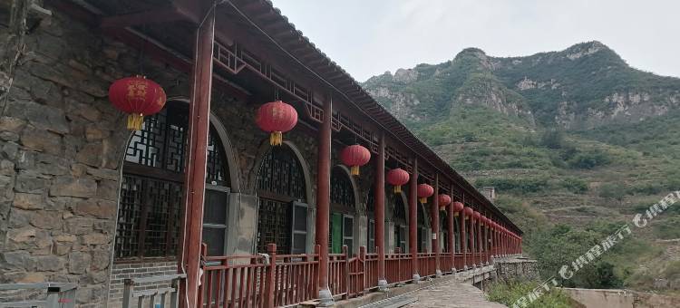 圆梦山庄石头窑洞民宿图片