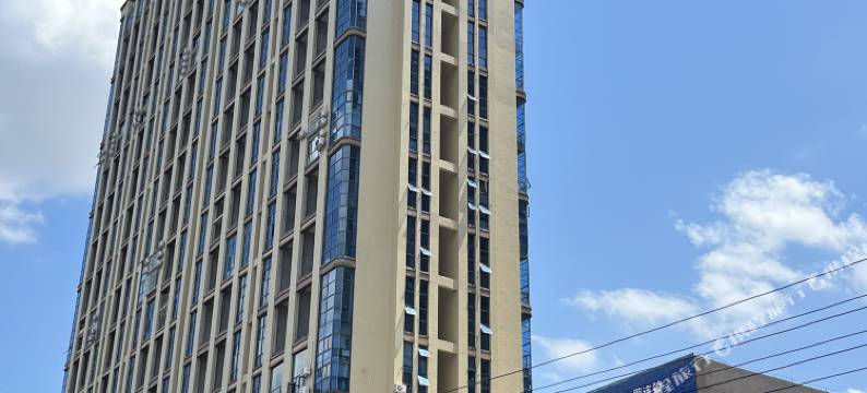 云漫民宿(兴国翡翠广场店)图片