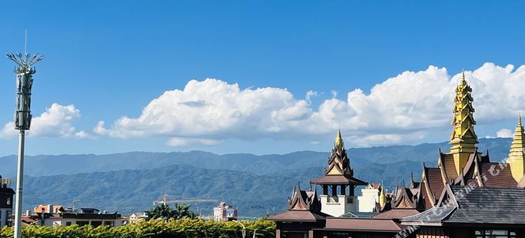 芒市枕晴山观景美宿(傣族古镇店)图片