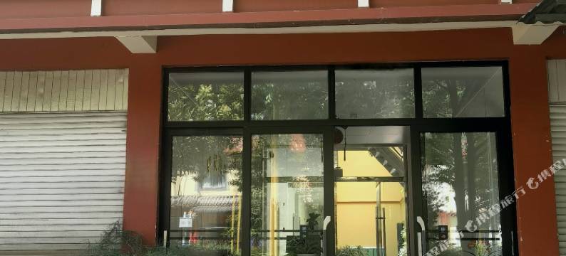 香格里拉舒桐酒店(虎跳峡店)图片