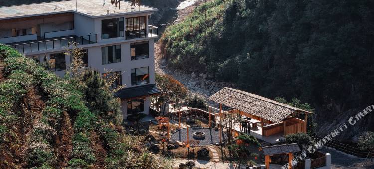 莽山听涧森林温泉民宿图片
