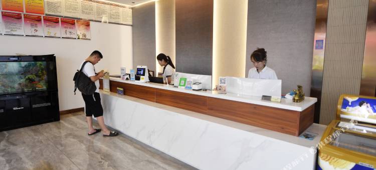 云绯国际酒店(烟台火车站店)图片