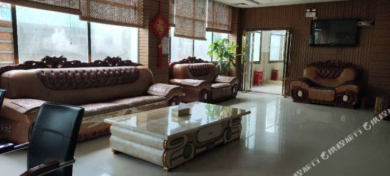 册亨亨捷商务酒店图片