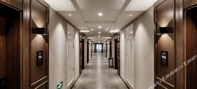 日照丽呈睿轩酒店(万平口景区万达广场店)图片