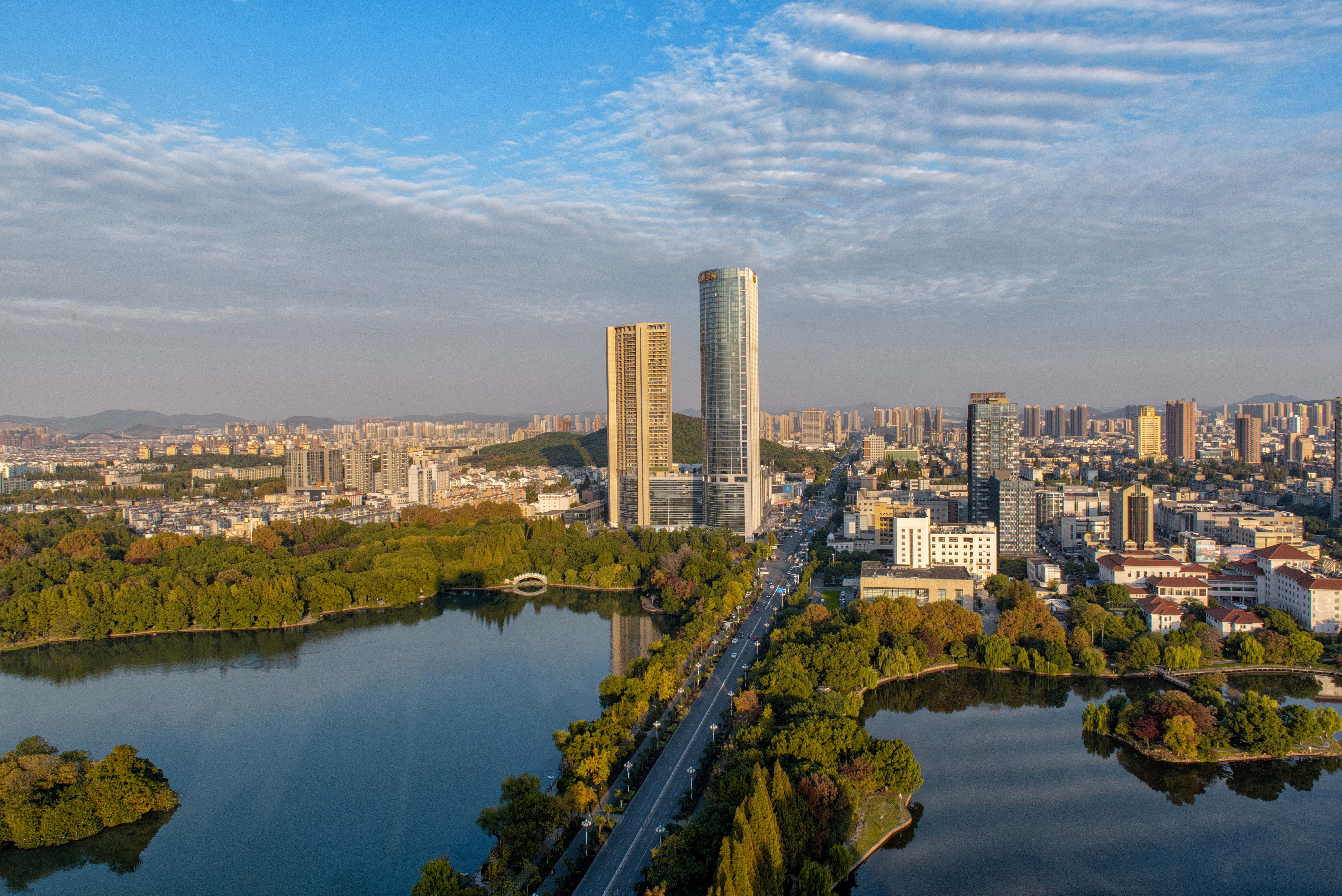 Golden Eagle Summit Hotel MaanshanOver view