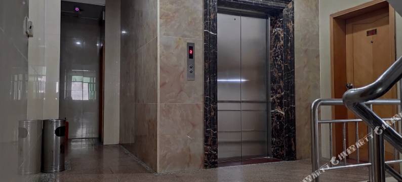 云浮银辉旅店图片