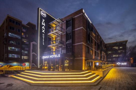 ZMAX HOTELS(西安大雁塔大唐不夜城芙蓉园店)