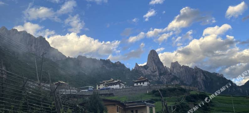 扎尕那如意山景民宿图片