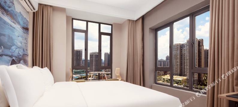 时光格电竞酒店(长沙高铁南站店)图片