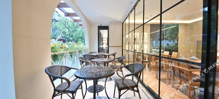 欧暇·地中海酒店(西安钟楼永宁门地铁站店)图片