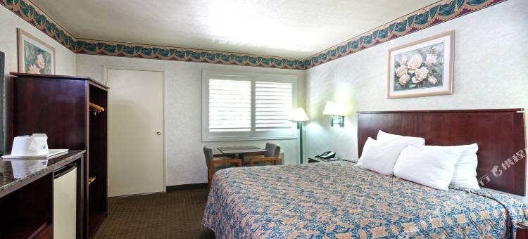 Travelodge by Wyndham Long Beach Convention Center图片