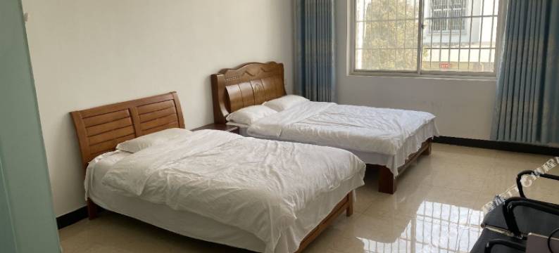 信阳灵龙湖景秀园宾馆图片