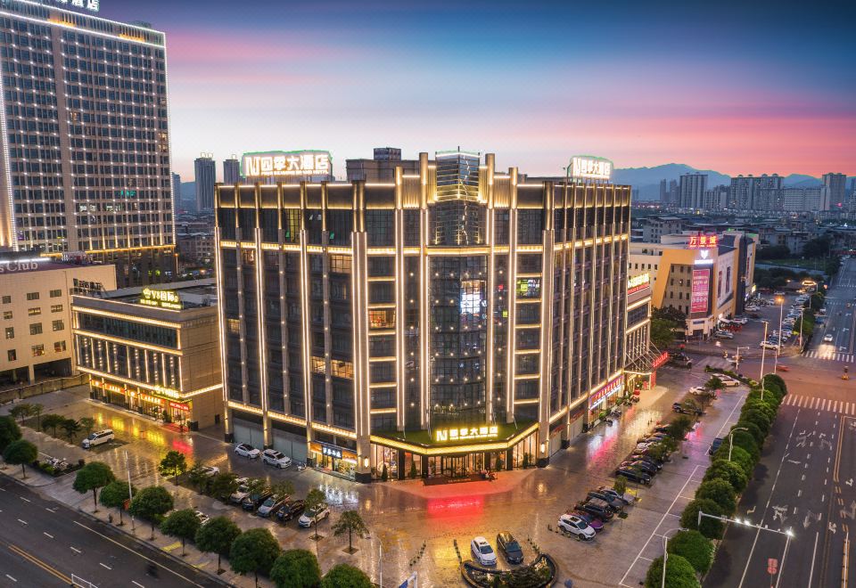 四季大酒店（百色梦之岛购物广场店）外景图