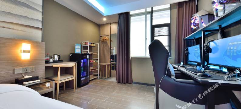 网鱼电竞酒店(广州东圃天河珠村地铁站店)图片