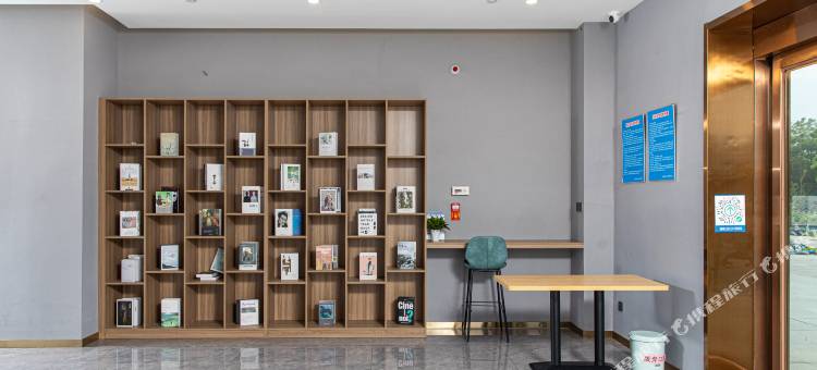 如家睿柏·云酒店(海门东渐广场店)图片