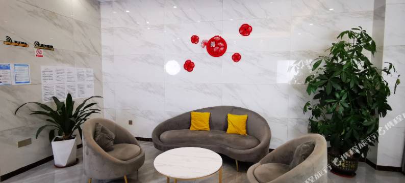 鼎爱酒店(肇庆东站鼎湖山风景区店)图片