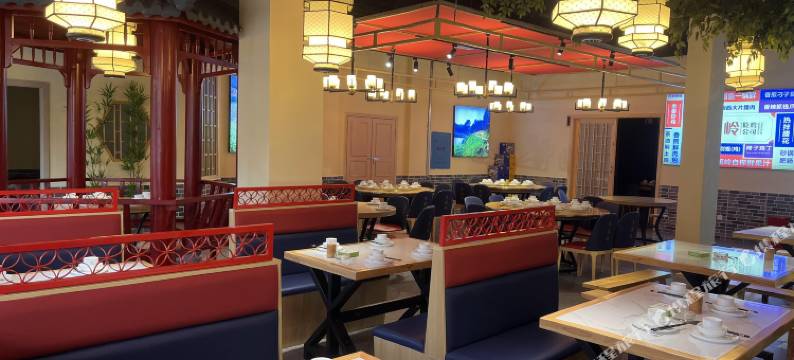 佰悦尊享酒店(长沙黄花国际机场店)图片