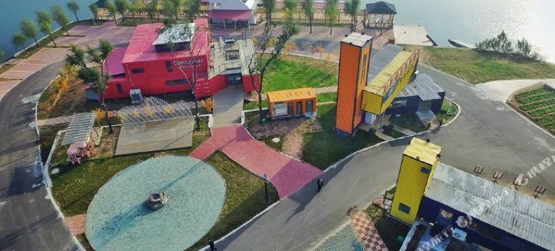 枣庄翼龙湾柜族部落图片