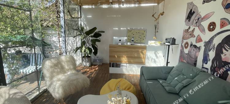 玉龙等风民宿图片