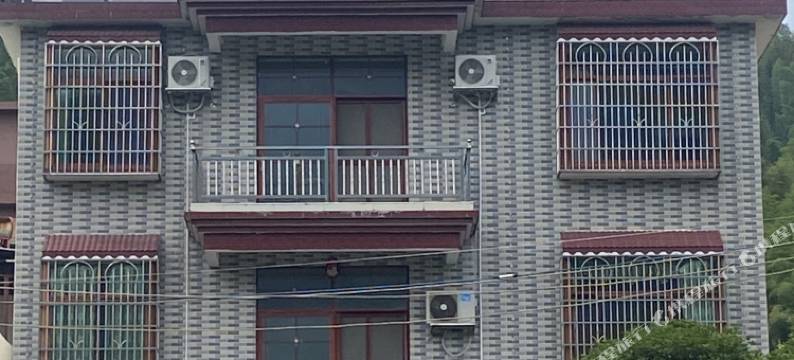 山麓民宿(莽山大峡谷漂流店)图片