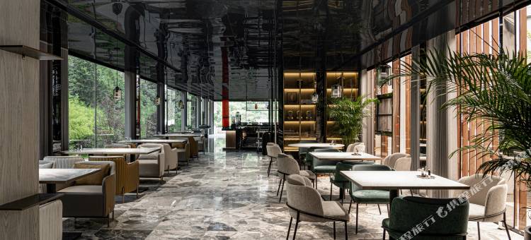 瑞玺叶星訸酒店(栾川老君山景区店)图片