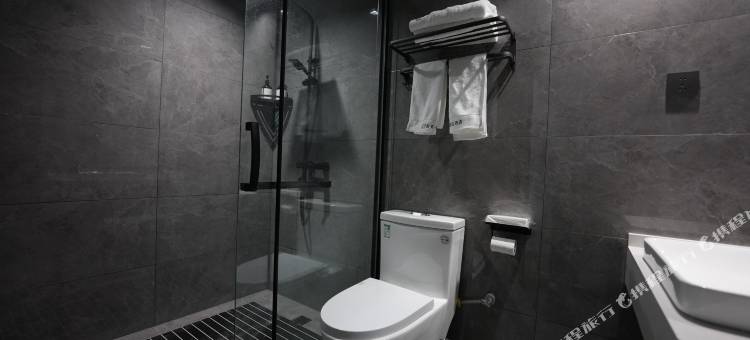 裕宴椿廷酒店(凤瑞路店)图片