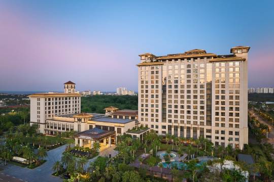 洲至奢選海口亞特酒店