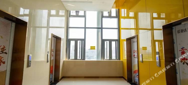云梦影院民宿(武汉大花岭地铁站店)图片