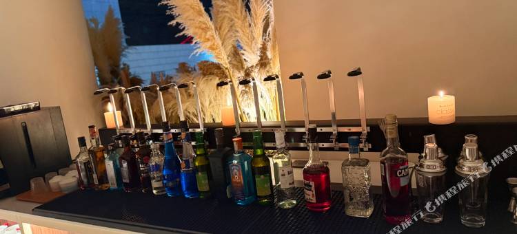 天宇安艺术酒店(丹东火车站鸭绿江断桥店)图片